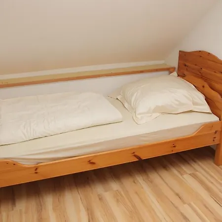 Haus Kassel بيت ضيافة Fuldatal